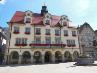 Rathaus und Josefskapelle